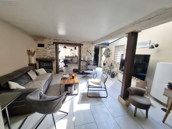 Immeuble à vendre à Châteaugiron en Ille-et-Vilaine (35410), ref : 006/2172