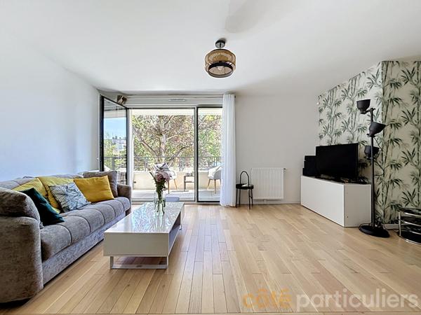 Vente
                Appartement68,21 m² - 3 Pièces -
                    SAINT MAUR DES FOSSES (94100)