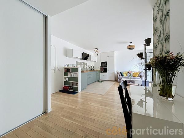 Vente
                Appartement68,21 m² - 3 Pièces -
                    SAINT MAUR DES FOSSES (94100)