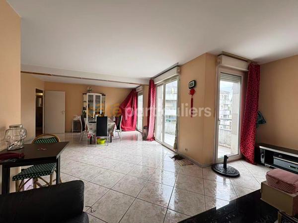 Vente
                Appartement89,79 m² - 5 Pièces -
                    BONDY (93140)