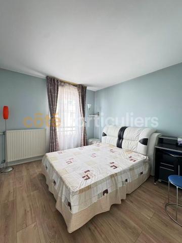 Vente
                Appartement89,79 m² - 5 Pièces -
                    BONDY (93140)