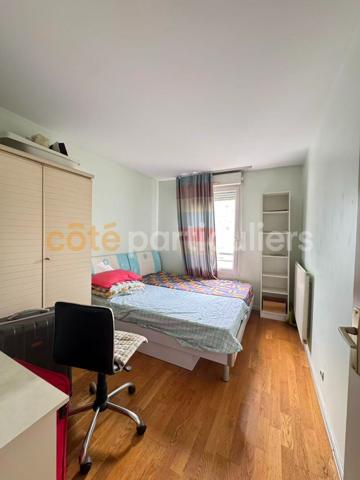 Vente
                Appartement89,79 m² - 5 Pièces -
                    BONDY (93140)