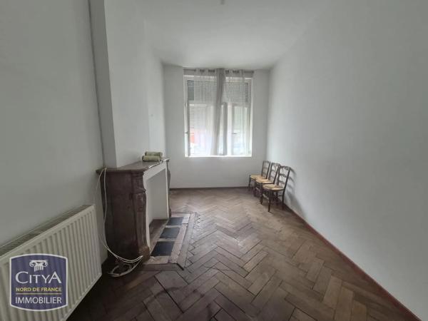 Appartement à louer 2 pièces 55.65m² Saint-Amand-les-Eaux (59230)