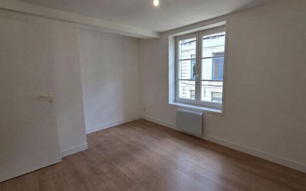 Appartement à louer    3 pièces •  Arras