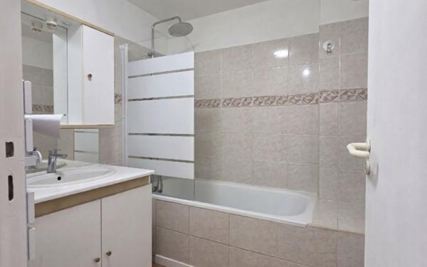 Appartement à louer    3 pièces •  Arras