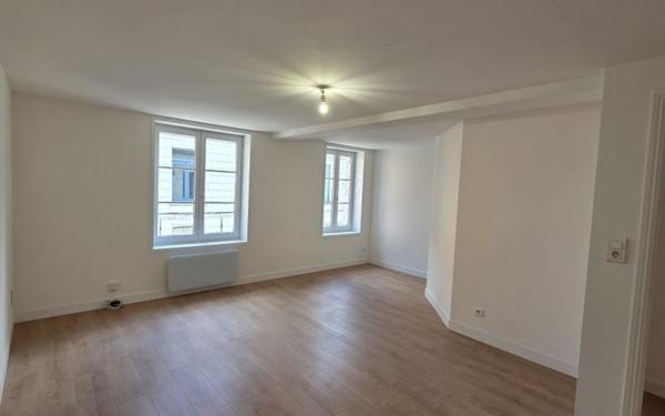 Appartement à louer    3 pièces •  Arras