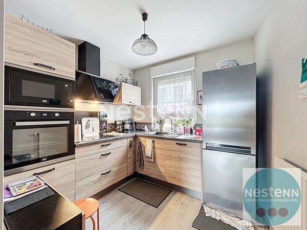 Appartement 3 pièces à Blois - Secteur Chocolaterie/Gare : luminosité, balcon plein sud, vue dégagée, parking en sous-sol. Une perle rare au prix incroyable. Cliquez avant qu'il ne soit trop tard !