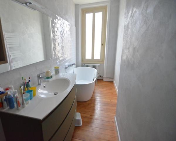 Maison de ville dans quartier prisé