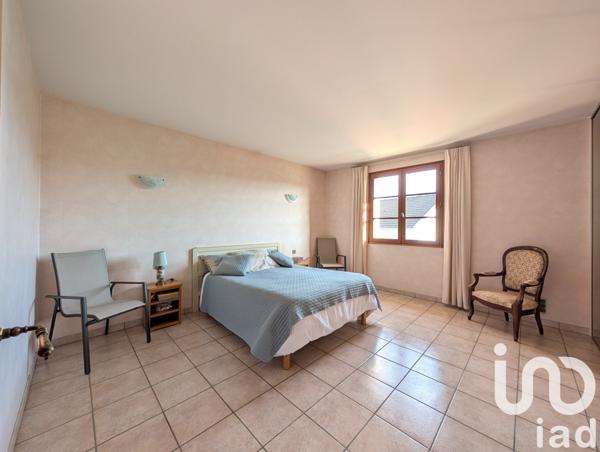 Maison traditionnelle 7 pièces de 175 m² à Condat-sur-Vienne (87920)