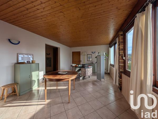 Maison traditionnelle 7 pièces de 175 m² à Condat-sur-Vienne (87920)