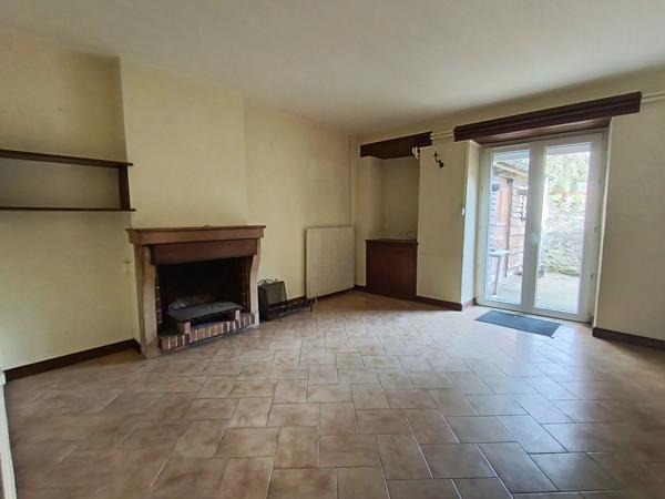 Maison Vieilmoulin 5 pièce(s) 107 m2