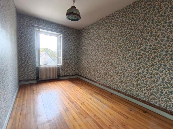 Maison Vieilmoulin 5 pièce(s) 107 m2