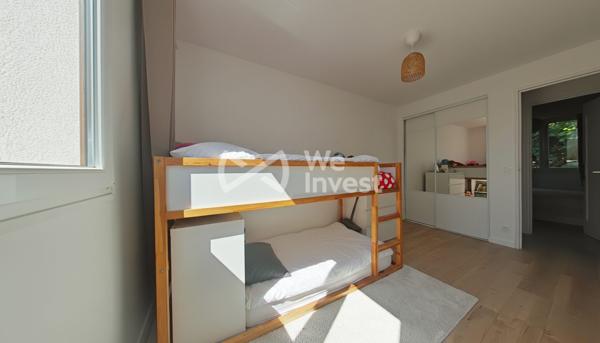 Appartement T4/5 familial lumineux – 3 chambres – Box  cave – Résidence verdoyante recherchée