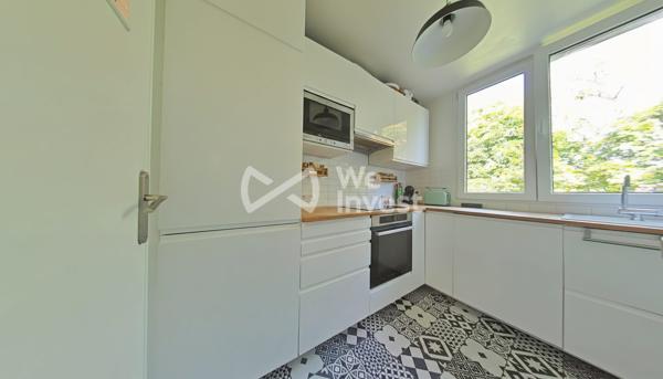 Appartement T4/5 familial lumineux – 3 chambres – Box  cave – Résidence verdoyante recherchée