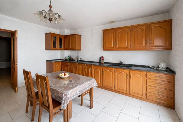 DAX Centre - T6 - 4 chambres - dépendance- terrasse