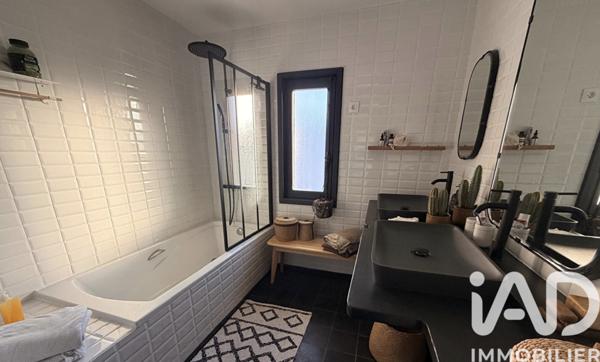 Maison à vendre 6 pièces 130 m² Sainte-Geneviève-des-Bois