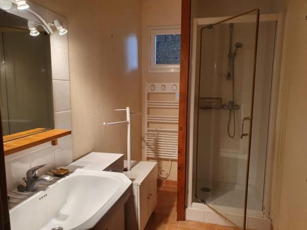 Maison charentaise Cozes 53 m²