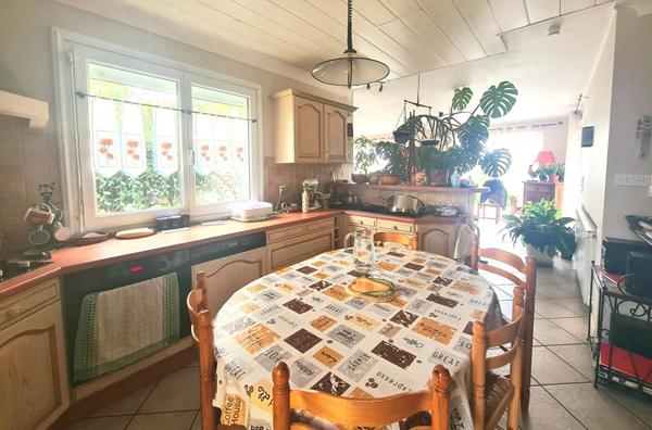 NOUVEAUTE VALLET Maison 135 M2, 4 chambres et bureau sur jardin paysagé !!!,  
Vallet 44330