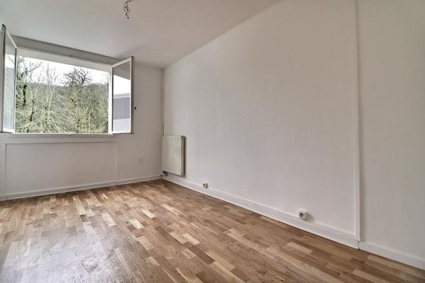 Appartement 4 pièces à vendre à Montigny-lès-Cormeilles - CAVE + PLACE DE PARKING