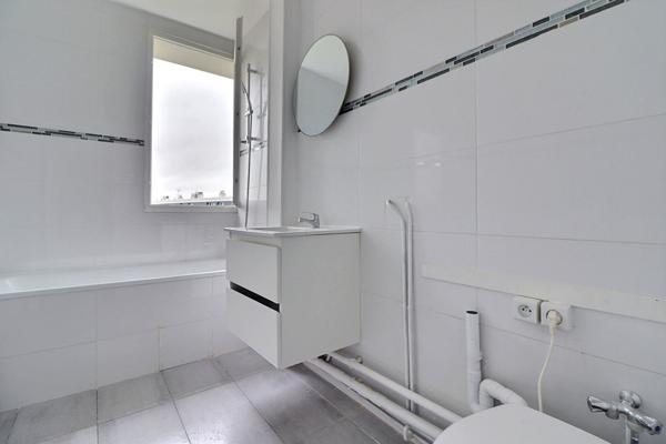 Appartement 4 pièces à vendre à Montigny-lès-Cormeilles - CAVE + PLACE DE PARKING