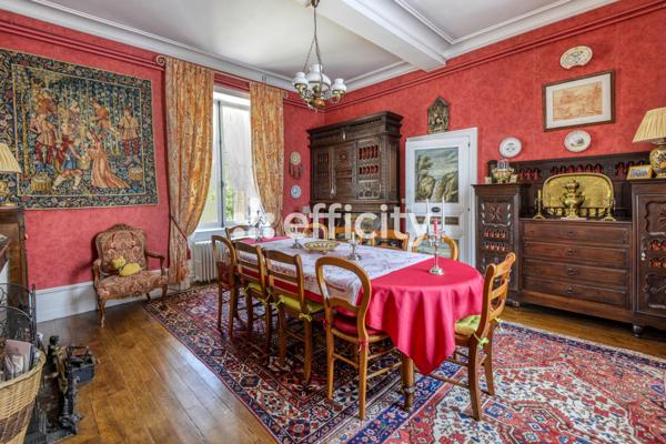 Maison
         7 pièces
        - 228 m² Bien prestige 599 000 € *