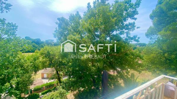 Au calme, Maison familiale à rénover avec terrain de 1200 m² et piscine