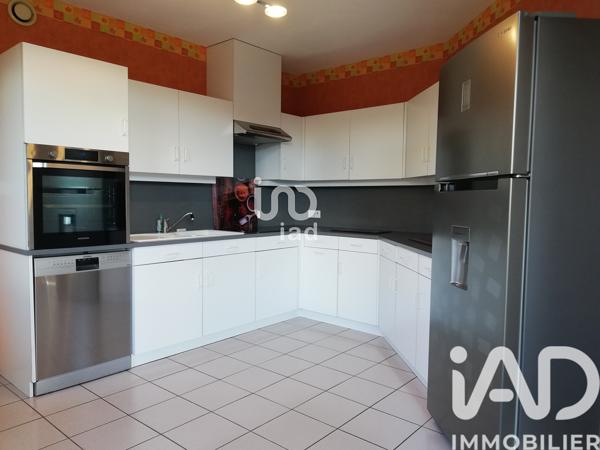 Maison à vendre 8 pièces 225 m² L'Huisserie