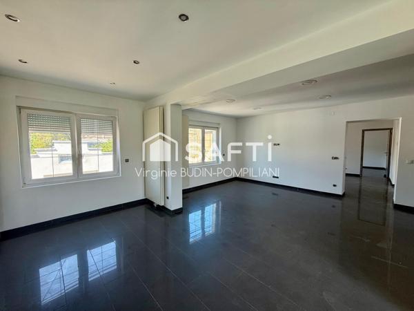 Maison familiale de caractère avec studio indépendant – Longlaville (proche Belgique & Luxembourg)