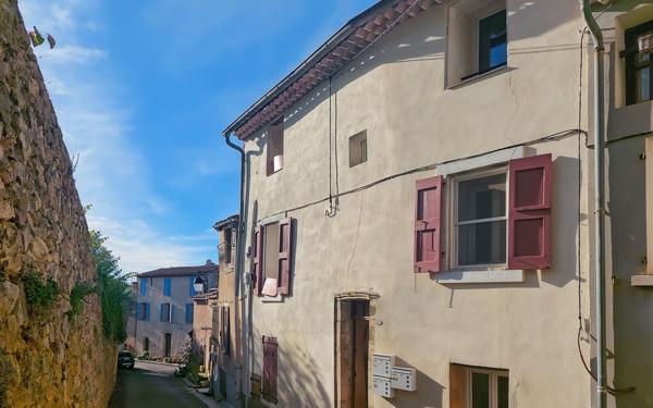 Appartement à louer    3 pièces •  La Verdière