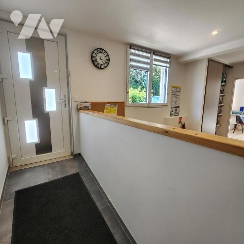 Ateliers et bureaux à Cherré