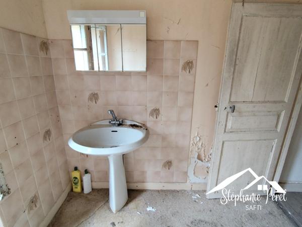 Charme de la pierre et douceur de vivre à Clairavaux – une maison authentique au cœur de la nature !