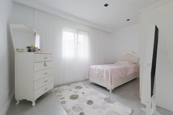 Maison Nanterre 5 pièce(s) 165 m2