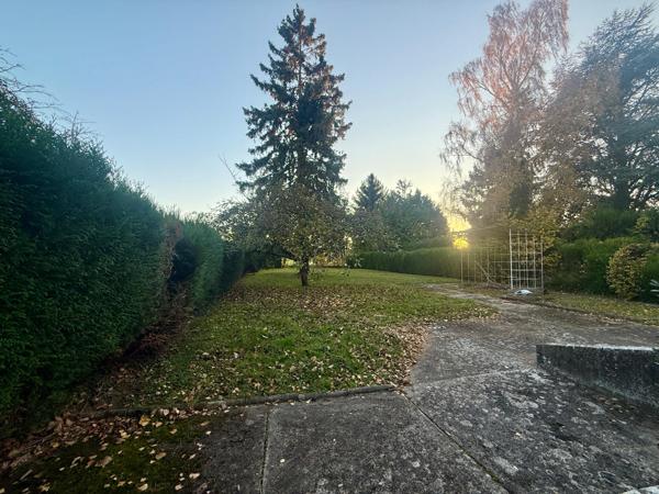 Maison 120 m2, sur sous-sol total et terrain 1020 m2