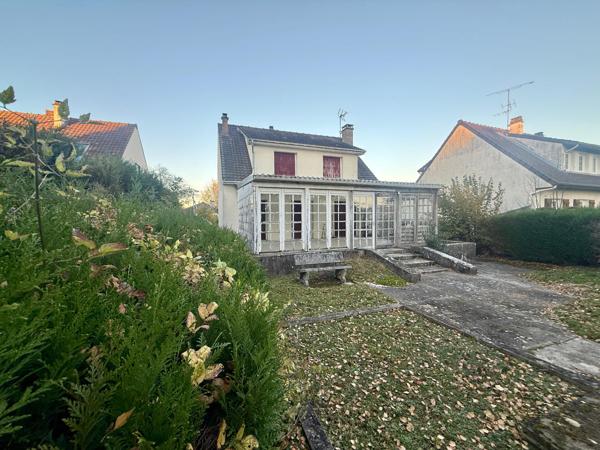 Maison 120 m2, sur sous-sol total et terrain 1020 m2