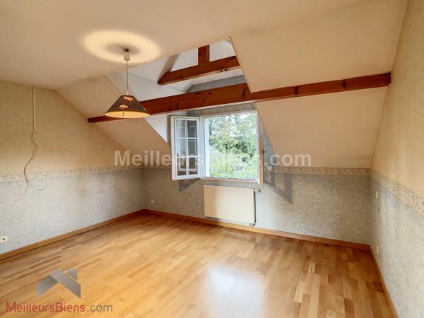 Les Marches Porte de Savoie Belle maison familiale de 179 m2 habitable et 258 m2 au sol.