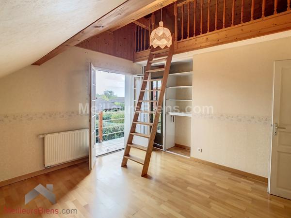 Les Marches Porte de Savoie Belle maison familiale de 179 m2 habitable et 258 m2 au sol.