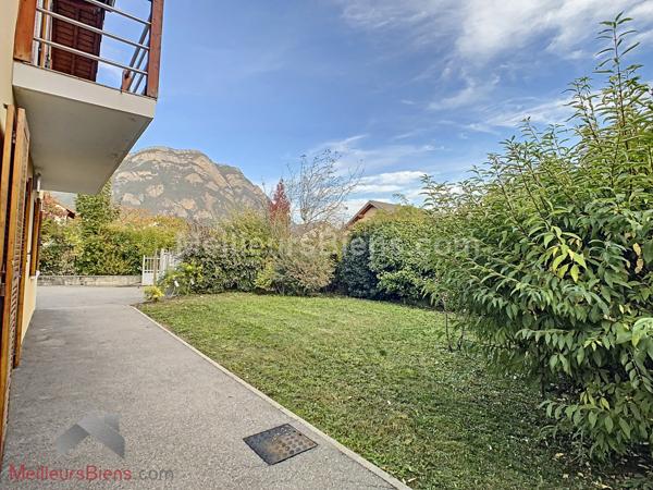 Les Marches Porte de Savoie Belle maison familiale de 179 m2 habitable et 258 m2 au sol.