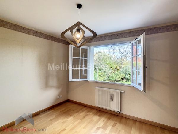 Les Marches Porte de Savoie Belle maison familiale de 179 m2 habitable et 258 m2 au sol.