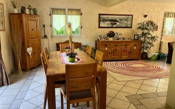 Maison à vendre    6 pièces •  Étréchy