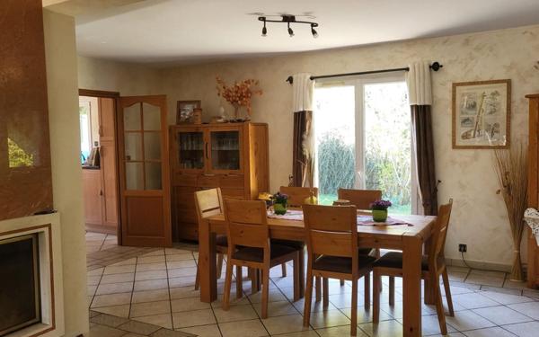 Maison à vendre    6 pièces •  Étréchy