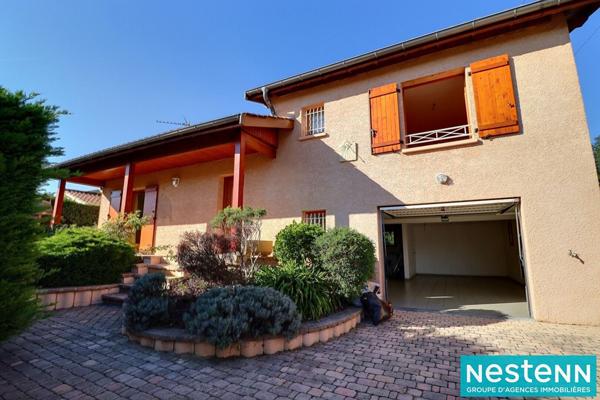 Maison 3 pièces de 90m² sur un terrain de 456m² situé à Vaulx-en-Velin au fond d'une impasse