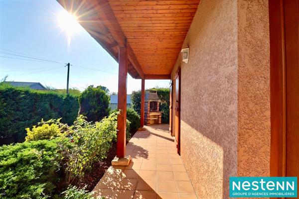 Maison 3 pièces de 90m² sur un terrain de 456m² situé à Vaulx-en-Velin au fond d'une impasse