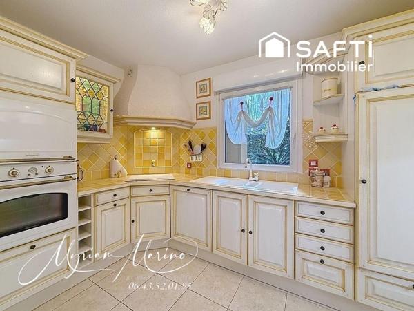 Saint-Aygulf centre – Appartement 3 pièces 73 m² climatisé- terrasse -  piscine.