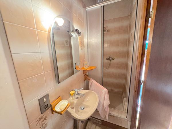 PAMIERS À VENDRE: VILLA DE PLAIN PIED DE TYPE 4 AVEC GARAGE ANNEXE ET JARDIN