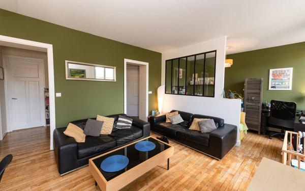 Appartement à vendre    2 pièces • 69,98 m2 Limoges