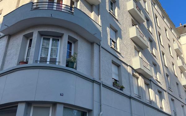 Appartement à vendre    2 pièces • 69,98 m2 Limoges