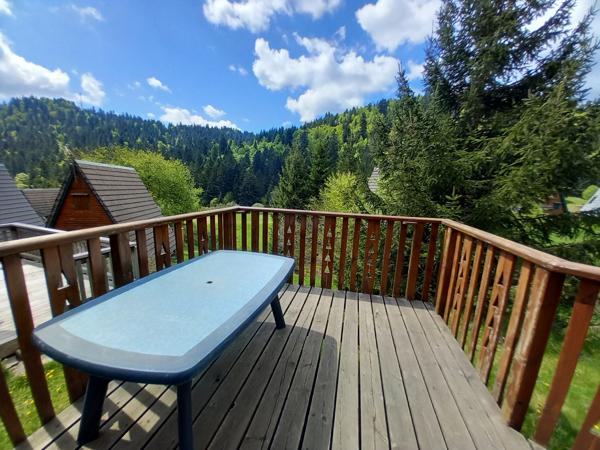 Chalet individuel avec terrasse