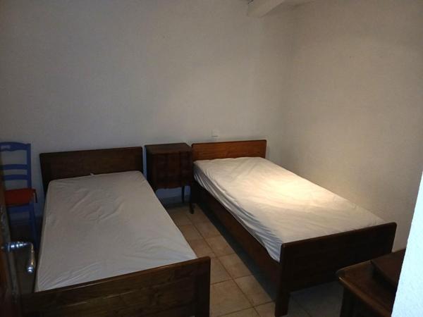 Villa T4 sur 4300m² avec piscine - Rougiers