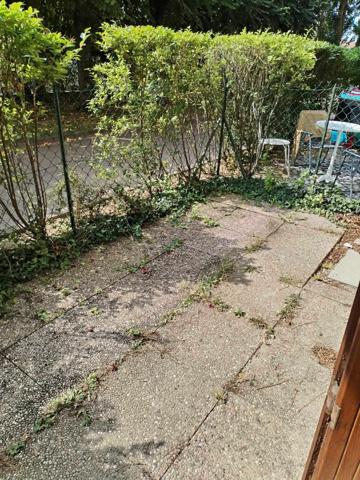 Spacieux appartement avec jardinet