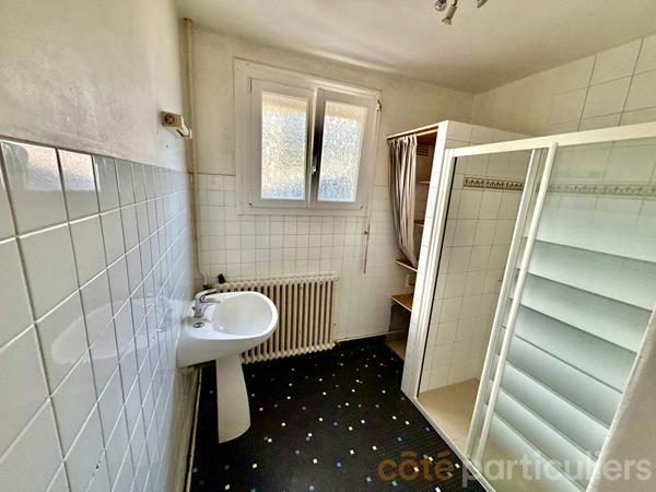 Vente
                Maison97 m² - 6 Pièces -
                    LANGUIDIC (56440)